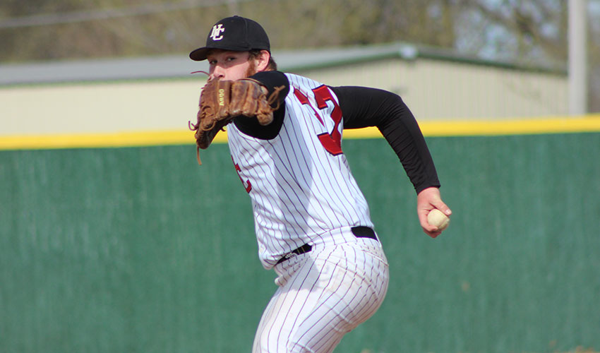 Home Doubleheader Dropped By Pirates
