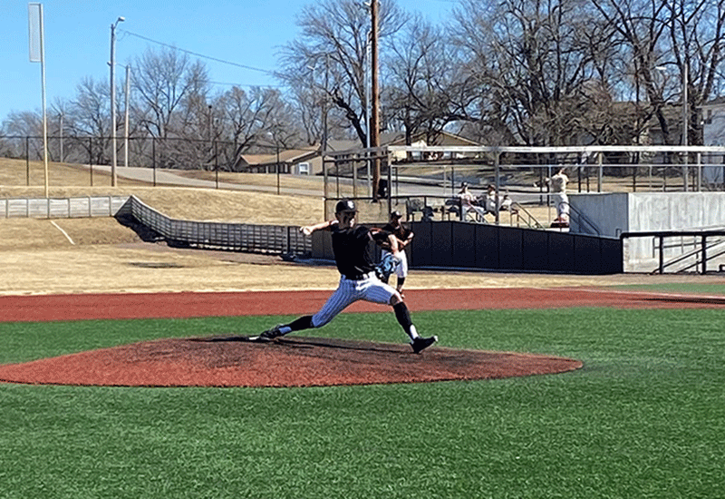 Pirates Bats Come Alive To Earn Split With Redlands CC