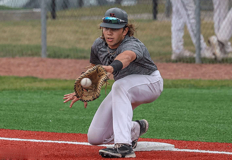 Weekend Split For Pirates Baseball