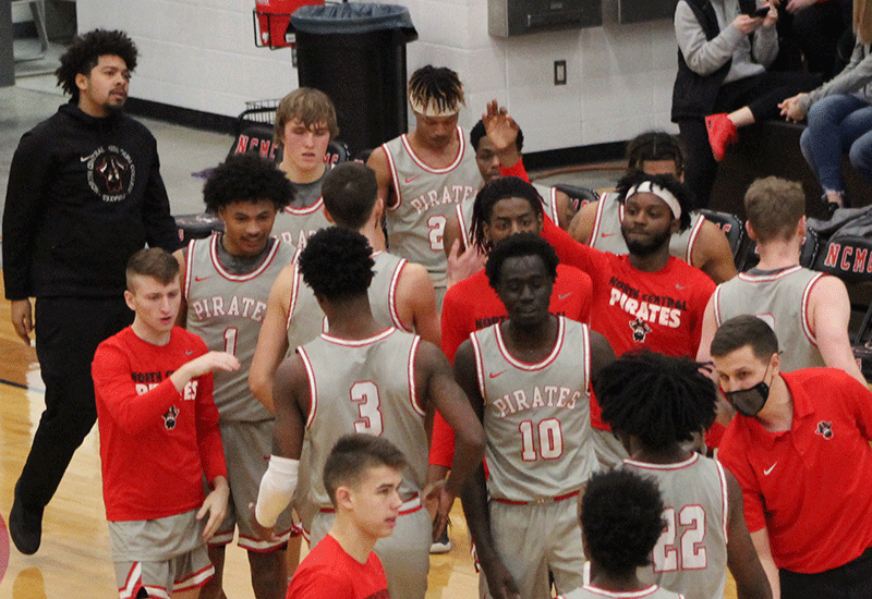 Sophomore Day Win For Pirates Basketball