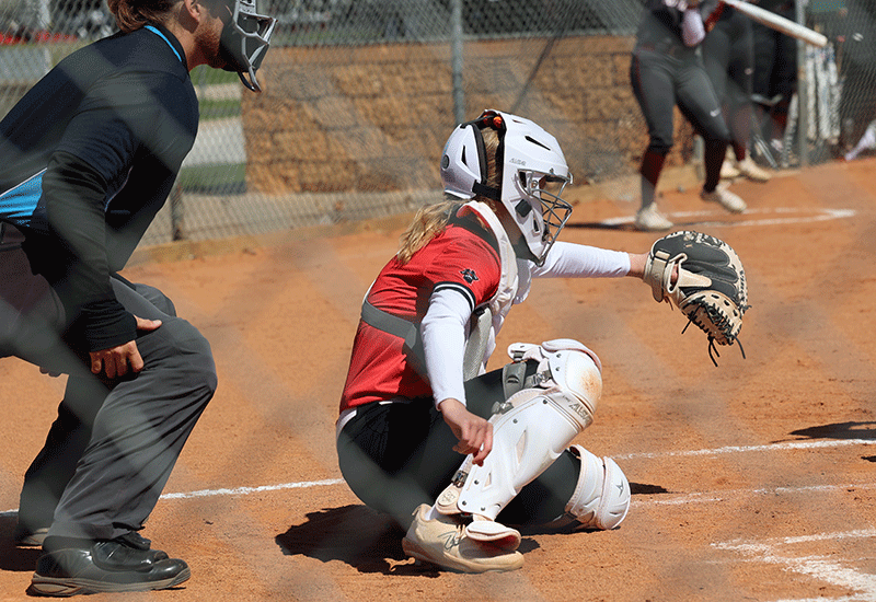 Pirates Split High Scoring Games At Southwestern CC