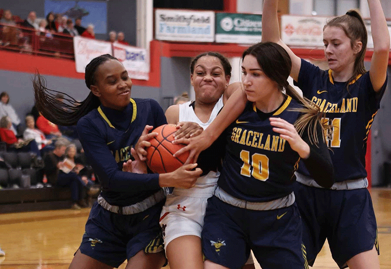 Lady Pirates Keep Rolling